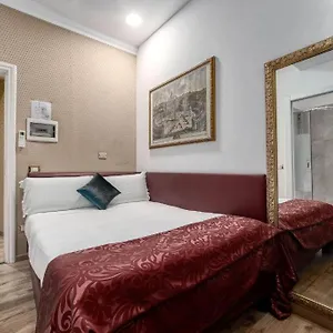 Bed & Breakfast Trevi Qq, Rome